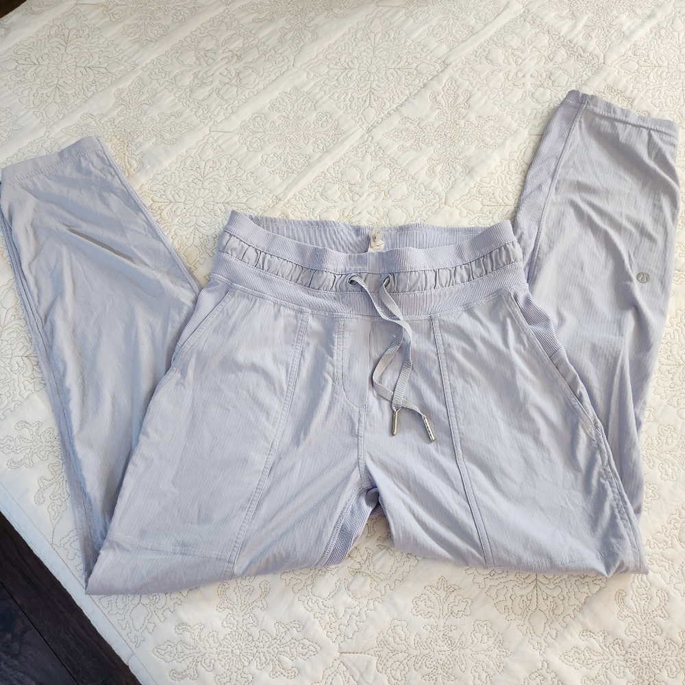 Lululemon Dance Studio Mid-Rise Cropped Pant Blue Linen Size 2